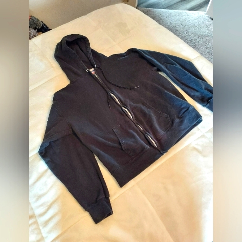 Black Hanes zip up hoodie